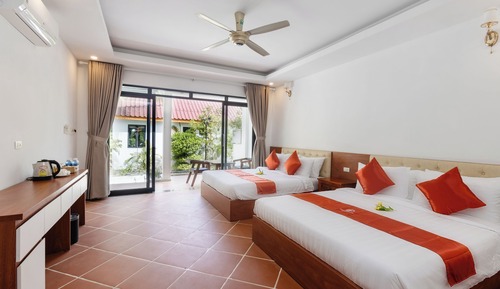 Deluxe Quadruple Room, Garden View