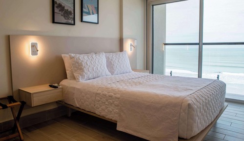 Room, 1 Queen Bed, Non Smoking