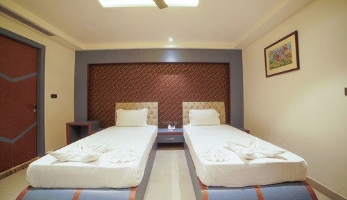 Deluxe Room, City View