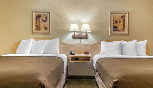 Room, 2 Queen Beds, Mobility Accessible, Non Smoking
