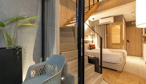 Deluxe Duplex, 2 Queen Beds