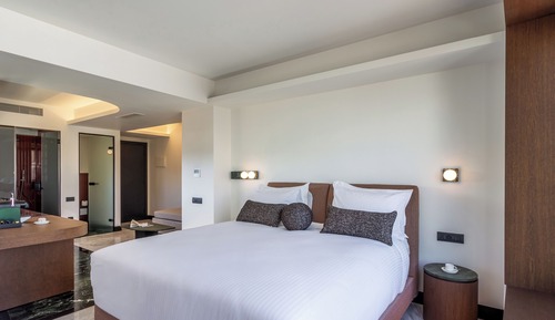 Premium Room