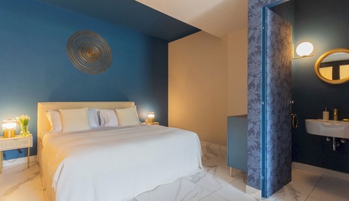 Apartment (3 Bedrooms)