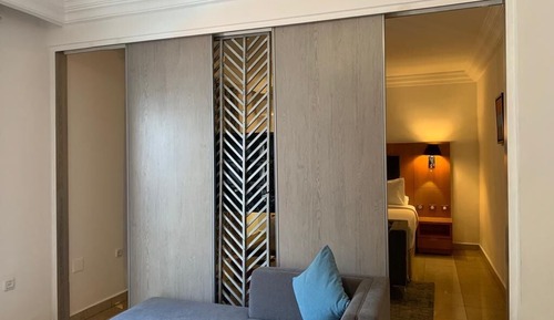 Suite, Balcony