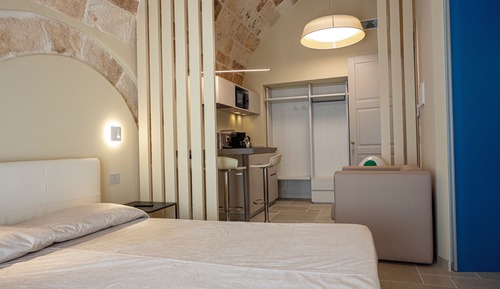 Deluxe Apartment, 1 King Bed with Sofa bed, Balcony, City View