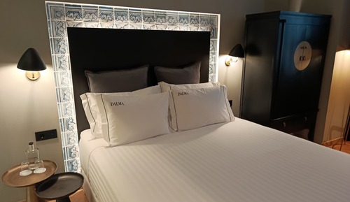 Classic Suite, City View