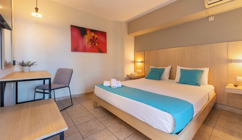 Double or Twin Room, Balcony, Partial Sea View