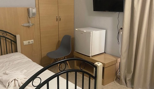 Single Room, Balcony