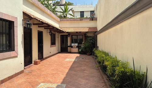 Economy Double Room, 1 Queen Bed