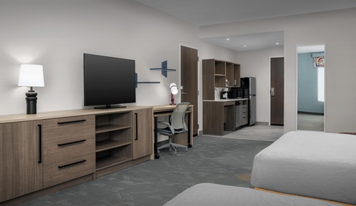 Studio, 2 Queen Beds, Accessible, Bathtub (Mobility & Hearing)