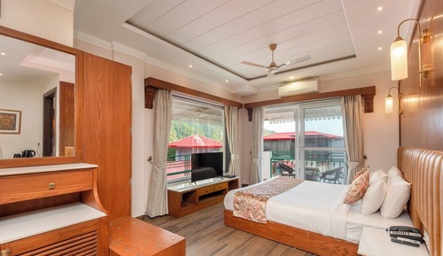 Family Quadruple Room, Balcony, Mountain View