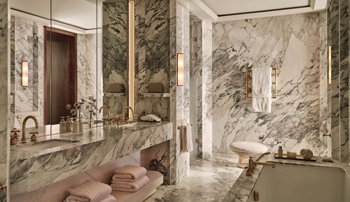 Grand Premier Grosvenor Suite