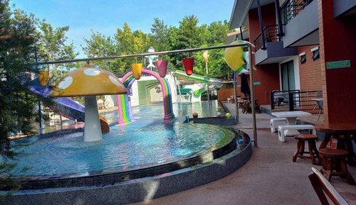 Room, Non Smoking, Pool View