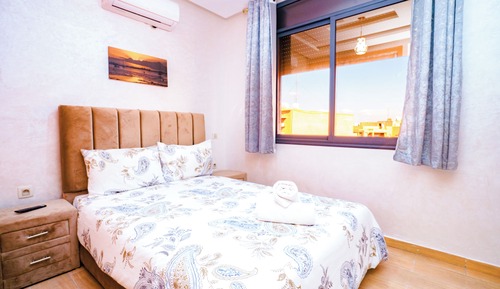 Deluxe Apartment