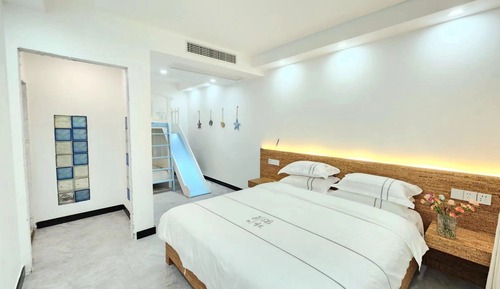 Senior Quadruple Room