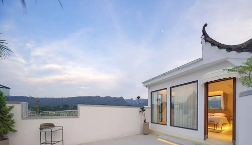 Exclusive Studio Suite