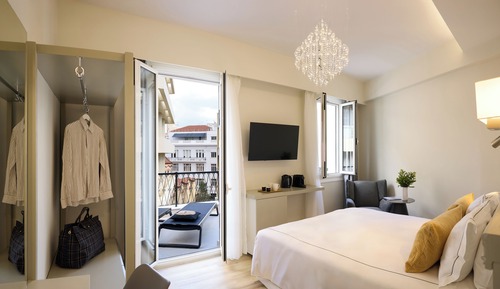 Deluxe Studio, City View