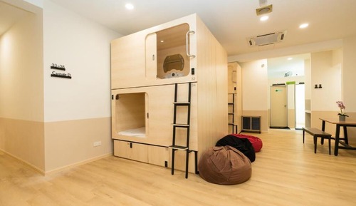 Classic Shared Dormitory, 2 Double Beds
