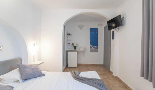 Standard Double Room, Balcony, Garden View
