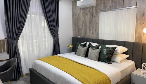 Family Apartment, Balcony, City View