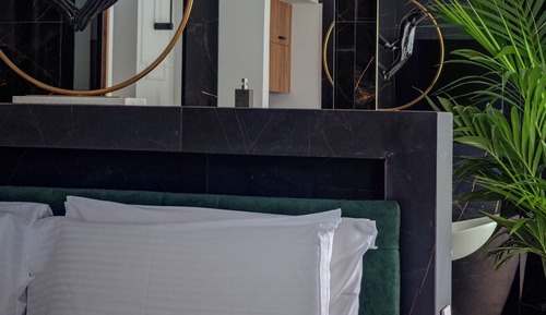 Romantic Suite, Patio, City View