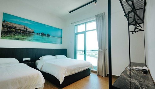 Superior Studio Suite, Multiple Beds, Balcony, Sea View