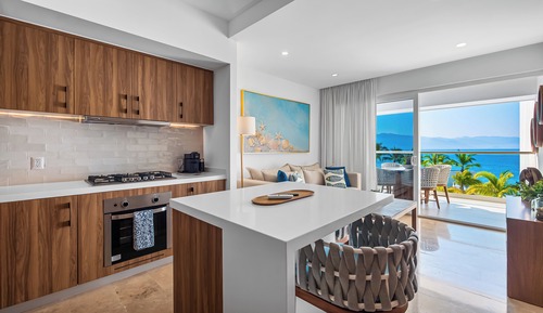 Deluxe Apartment, 1 King Bed with Sofa bed, Balcony, Beach View