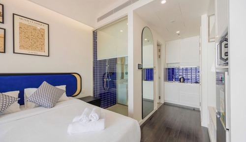 Studio, 1 King Bed, Balcony, Ocean View