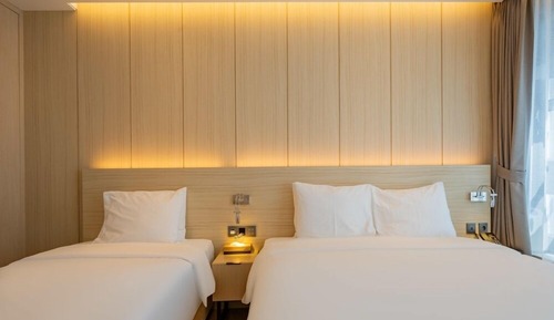 Deluxe Twin Room