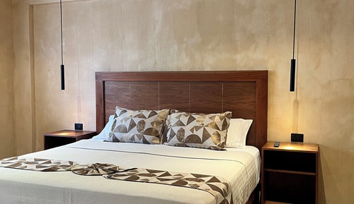 Traditional Room, City View