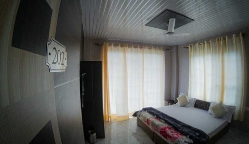 Room, Balcony, Lake View