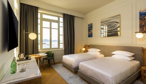 Room, 2 Twin Beds, Sea View