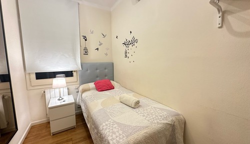 Single Room, Shared Bathroom