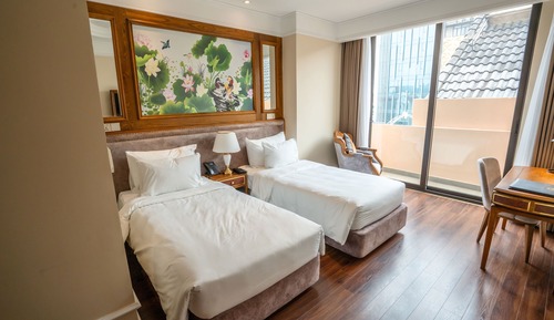 Superior Room, City View
