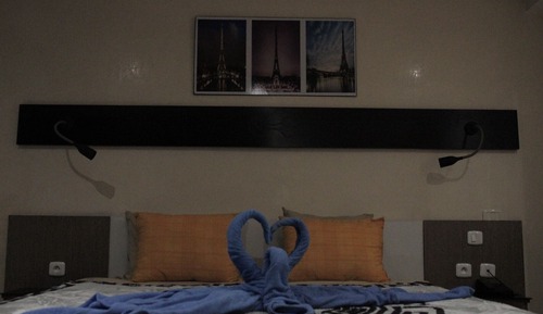 Family Room 2+2