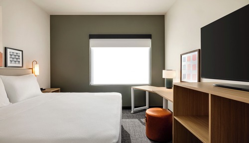 Room, 1 King Bed, Hearing Accessible
