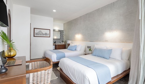 Luxury Suite, 2 Double Beds, Private Bathroom, Sea View