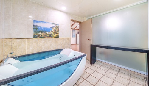 Basic Room, 1 Bedroom (VIP (Second Floor))