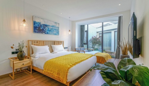 Luxury Triple Room