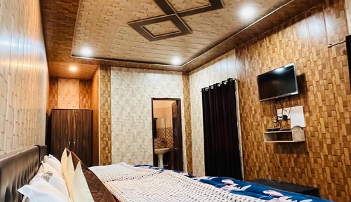Deluxe Quadruple Room, Balcony, Valley View