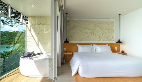 Deluxe Jacuzzi Ocean front