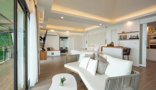Grand Executive Ocean front