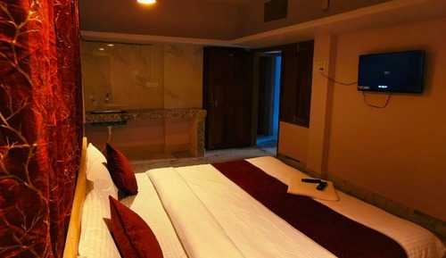 Deluxe Double Room, City View