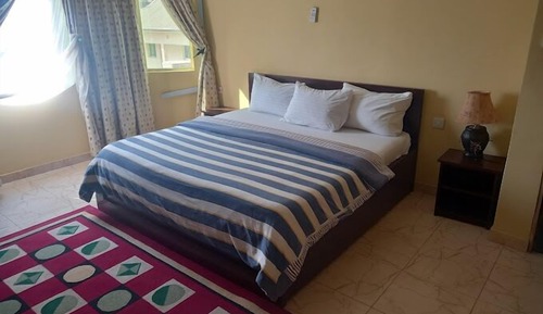 Comfort Room, Balcony, City View