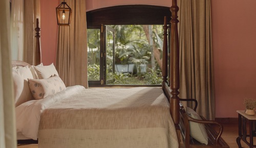 Deluxe Double Room, 1 King Bed, Garden View