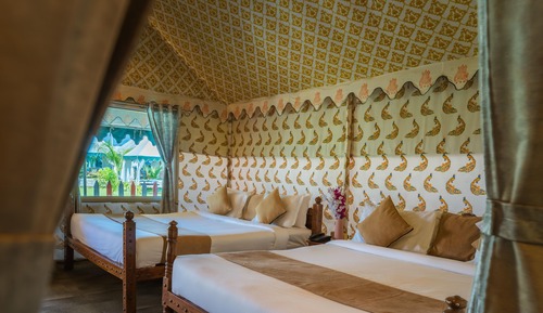 Deluxe Tent