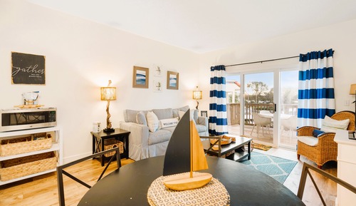 Traditional Studio, Balcony, Harbor View