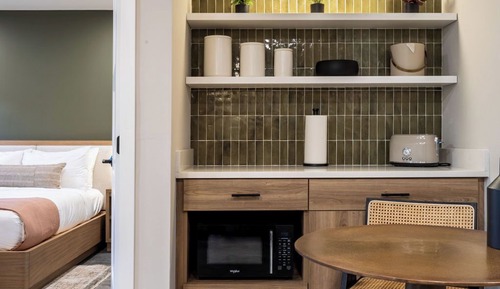 One Bedroom Suite with Office