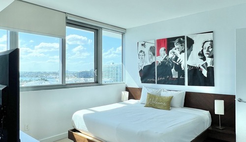 Junior Suite, 1 King Bed with Sofa bed, Partial Ocean View, Beachfront