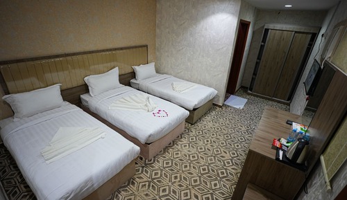 Senior Triple Room